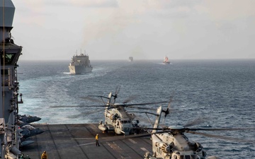 USS Iwo Jima Transits the Strait of Hormuz