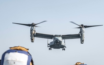 Carter Hall Conducts Flight Operations