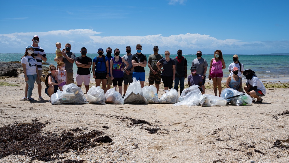 Team Kadena holds beach clean-up