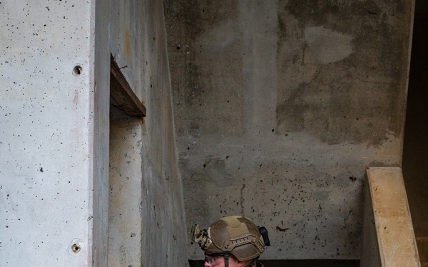 Marines with MRF and NSW enhance CQC abilities