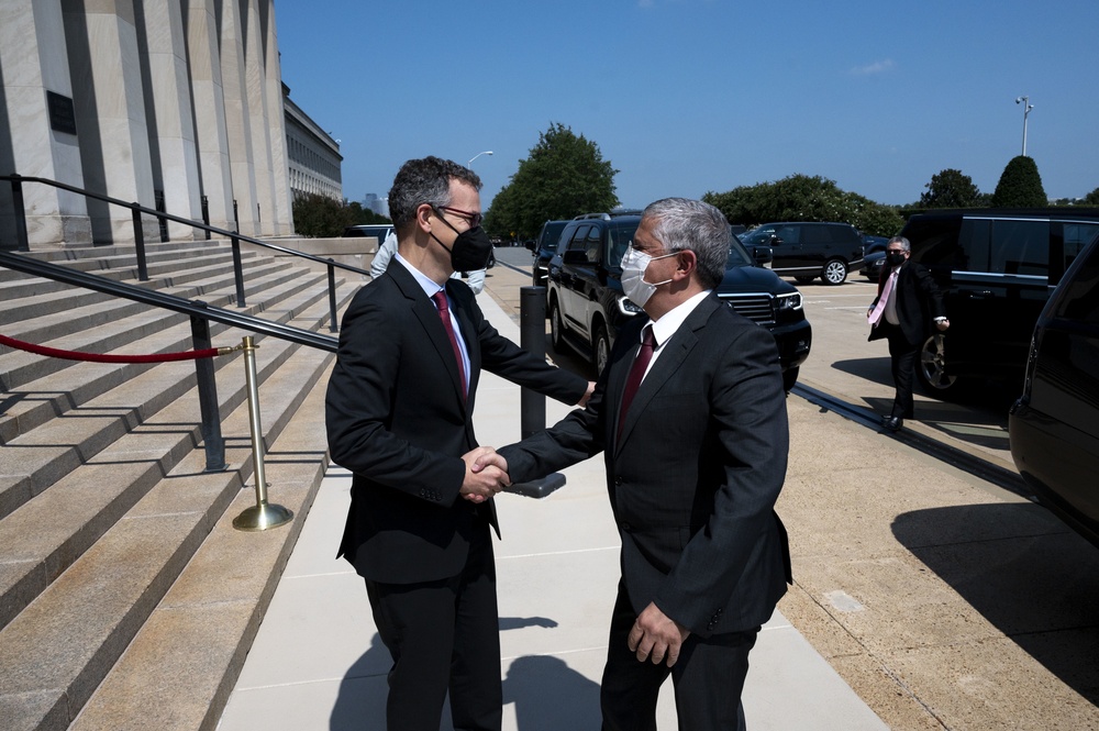 Undersecretary of Defense meets with Israel Director General