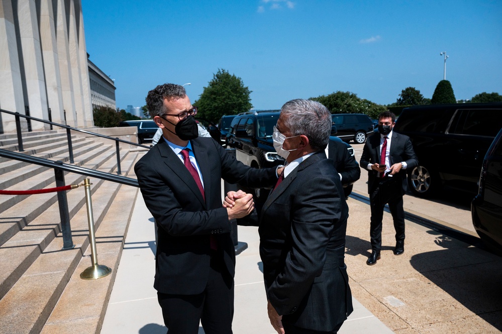 Undersecretary of Defense meets with Israel Director General