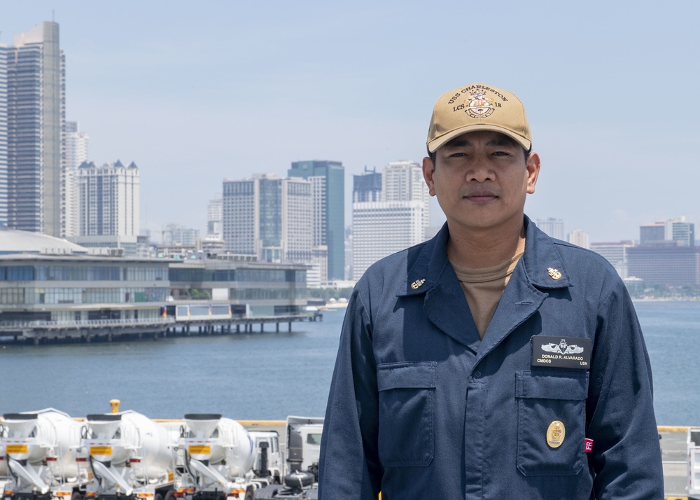 Manila native serving in U.S. Navy visits homeport