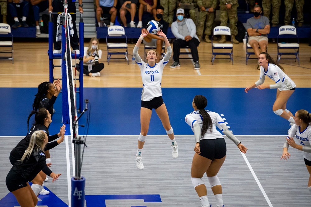 DVIDS Images USAFA Volleyball vs Kearney [Image 2 of 20]