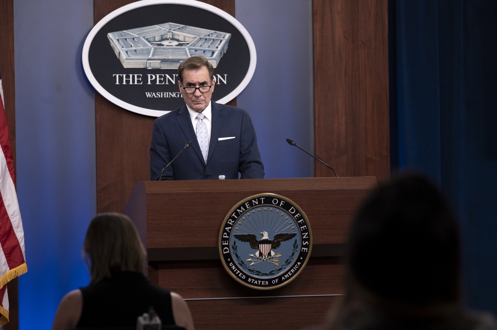 Pentagon Spokesman, EUCOM Commander Brief Reporters