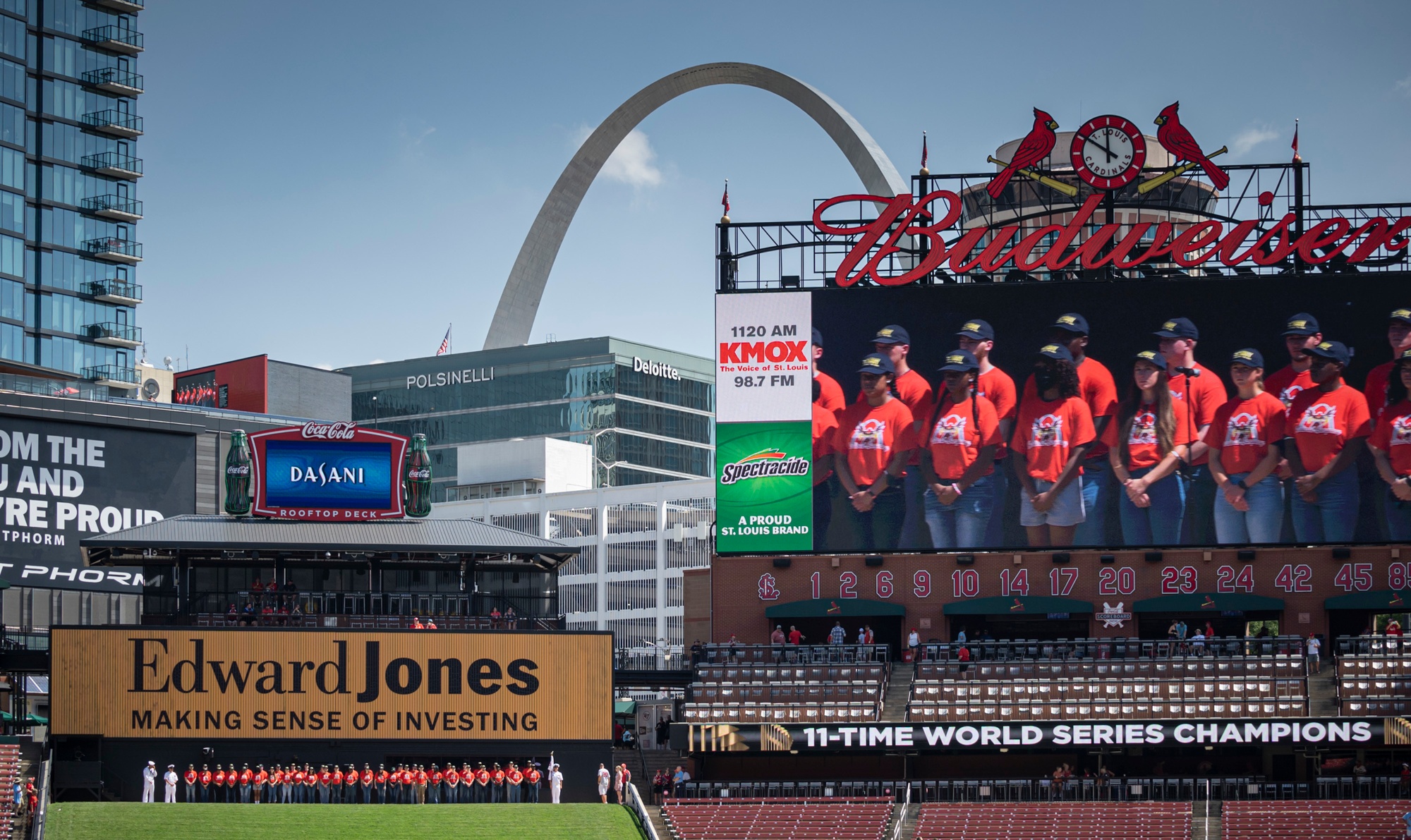 DVIDS - News - 64th Annual Recruit Cardinal Company Enlists at Busch Stadium