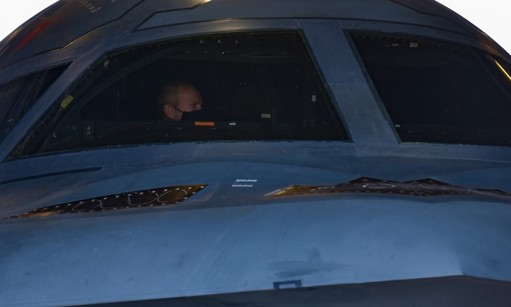 U.S. Strategic Command's Rear Adm. Mark Behning visits Whiteman Air Force Base, tours B-2 Spirit