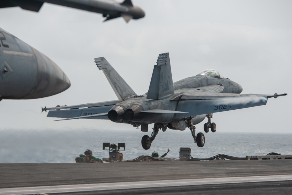 USS Ronald Reagan (CVN 76) Flight Operations