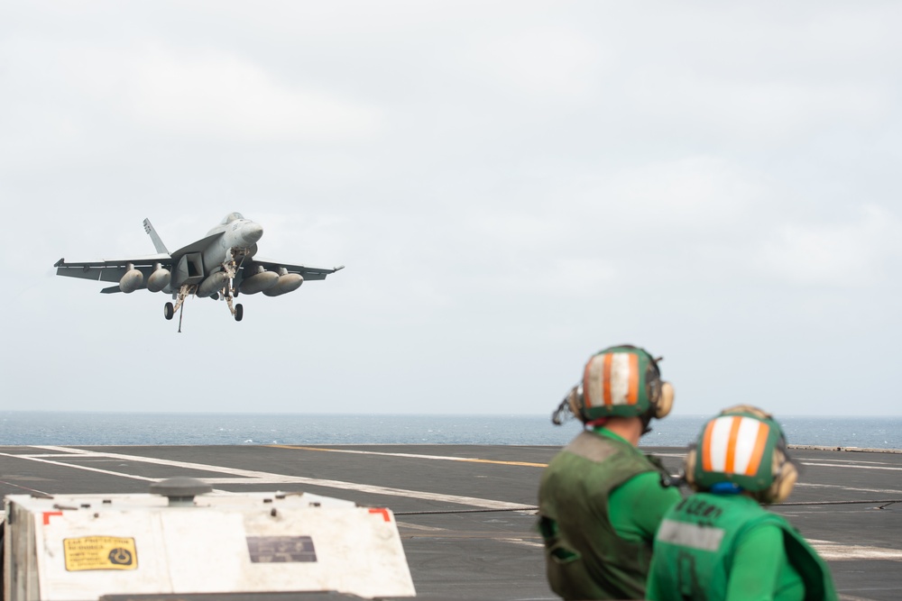 USS Ronald Reagan (CVN 76) Flight Operations