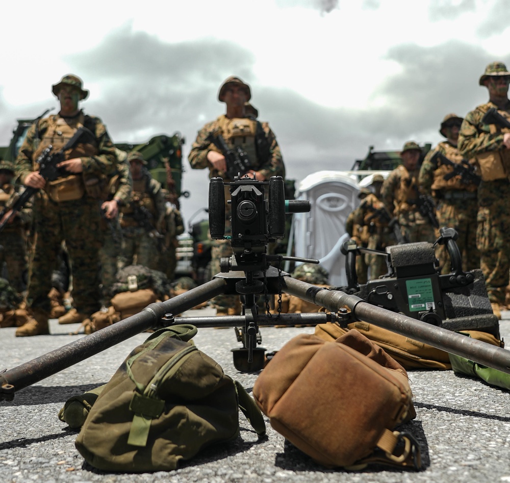 Marines with 3d MLG and 3d Marine Division conduct an Alert Contingency MAGTF drill