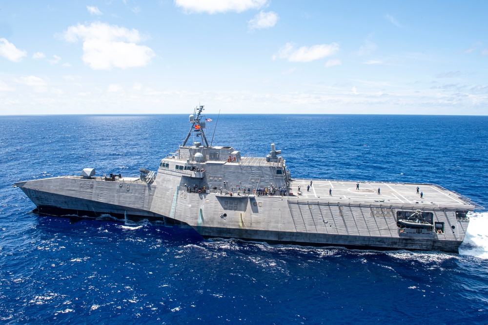 USS America Sailors participate in a fueling-at-sea