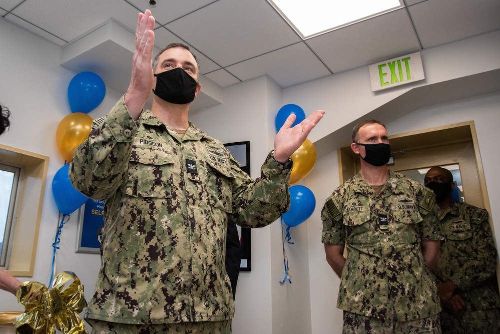 Fleet Logistics Center Yokosuka holds ribbon cutting ceremony for new Navy Exchange Micro Mart