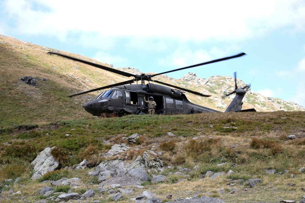 HHC 1-169 Aviation High Altitude Re-enlistment Ceremony