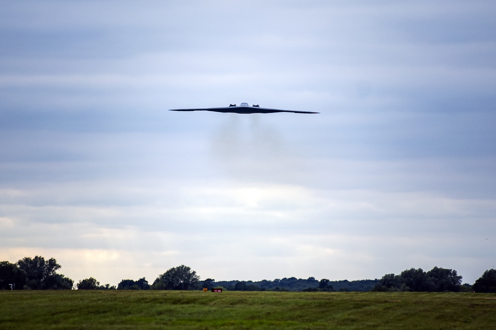 B-2 Spirit conducts low approach over RAF Fairford