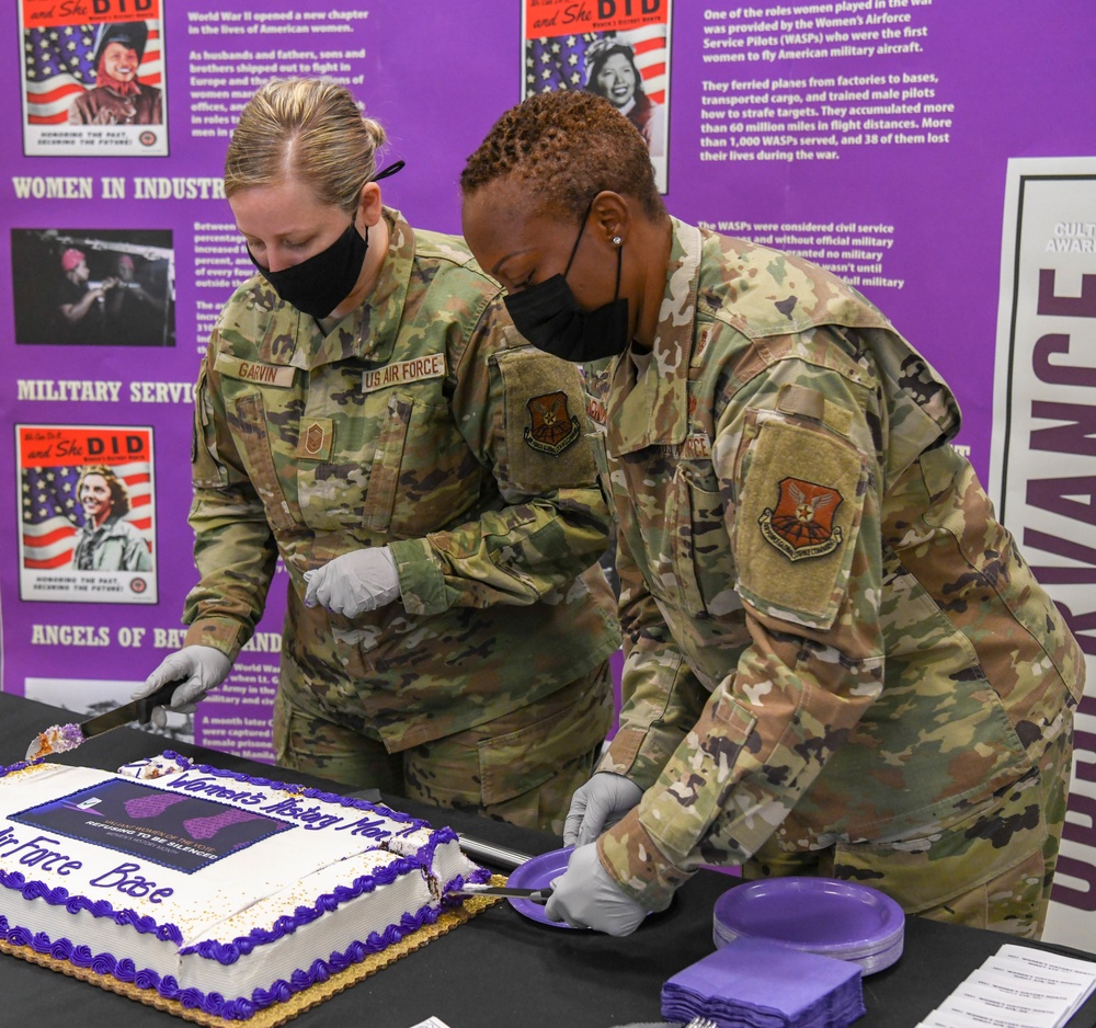 DVIDS - Images - Women\'s history month cake cutting [Image 4 of 4]