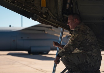 Dyess Airmen deliver cargo to those in need