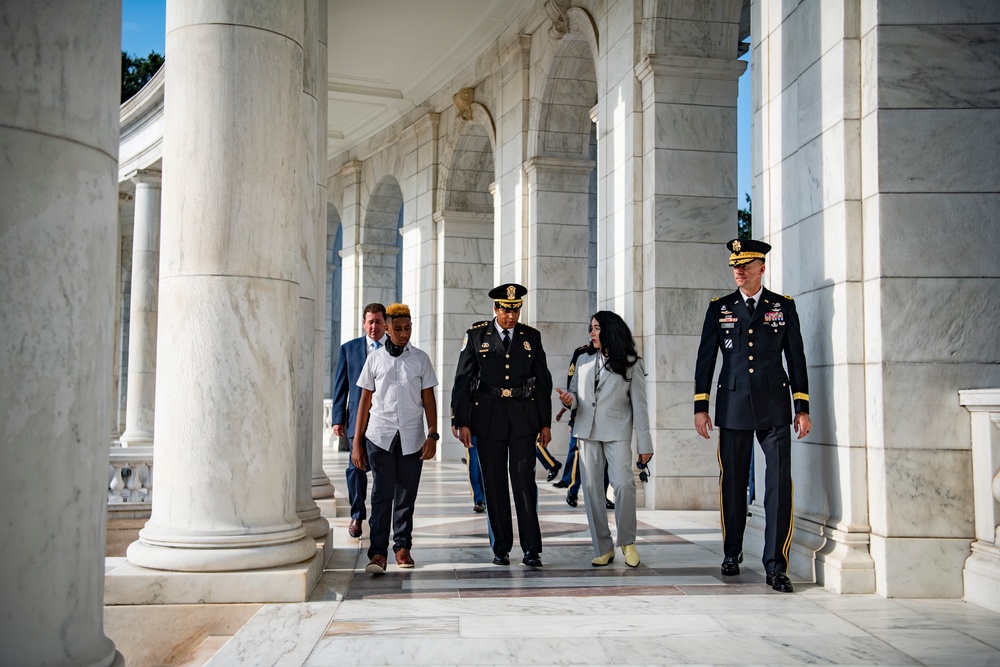 U.S. Park Police Participate in an Army Full Honors Wreath-Laying Ceremony at the Tomb of the Unknown Soldier