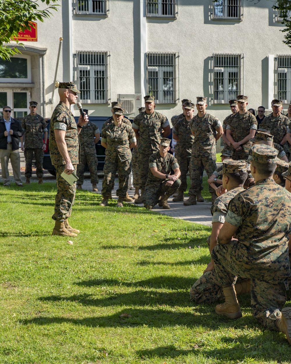 DVIDS - Images - CMC And SMMC Visit MARFOREUR/AF [Image 2 Of 5]