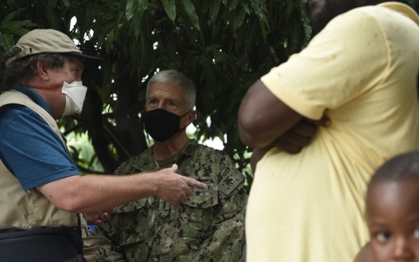 USSOUTHCOM commander, JTF-Haiti commanders visit Haitian communities after supply drops