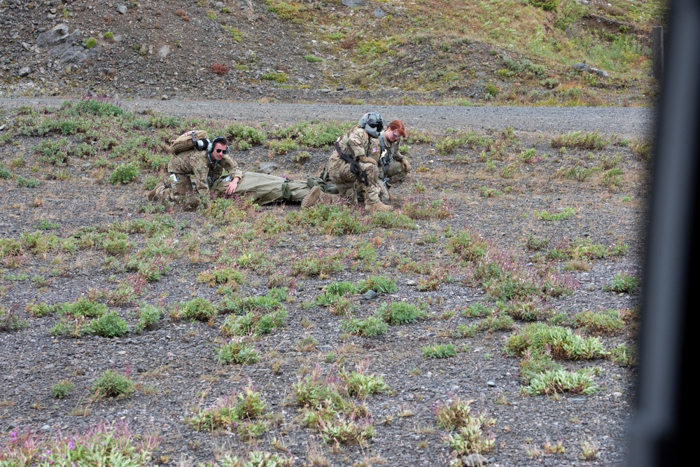 AKARNG flight medics hone medical capabilities at JBER AKARNG flight medics hone medical capabilities at JBER