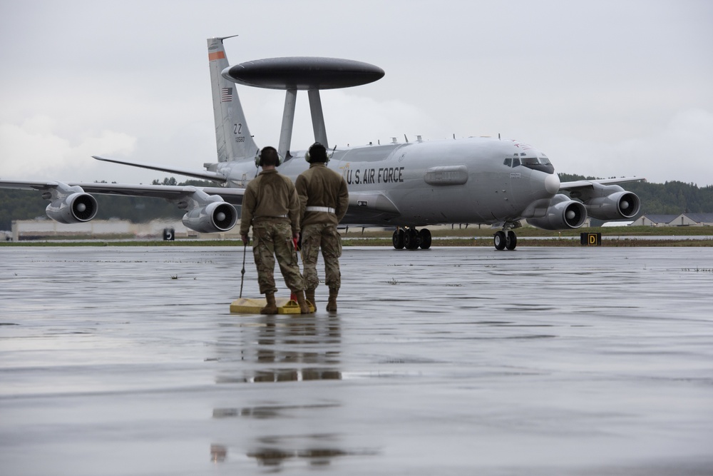 718th AMXS maintainers recover an E-3 Sentry during RED FLAG-Alaska 21-3