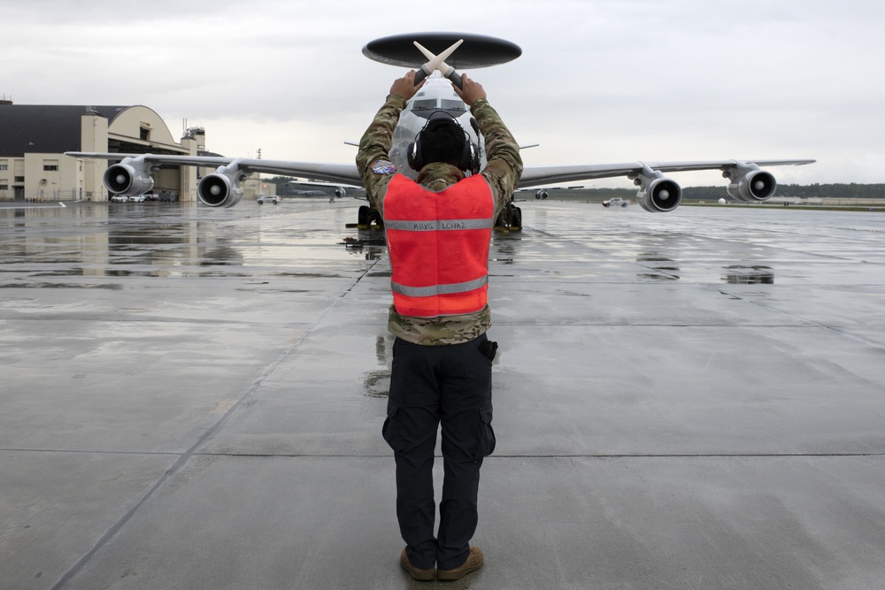 718th AMXS maintainers recover an E-3 Sentry during RED FLAG-Alaska 21-3