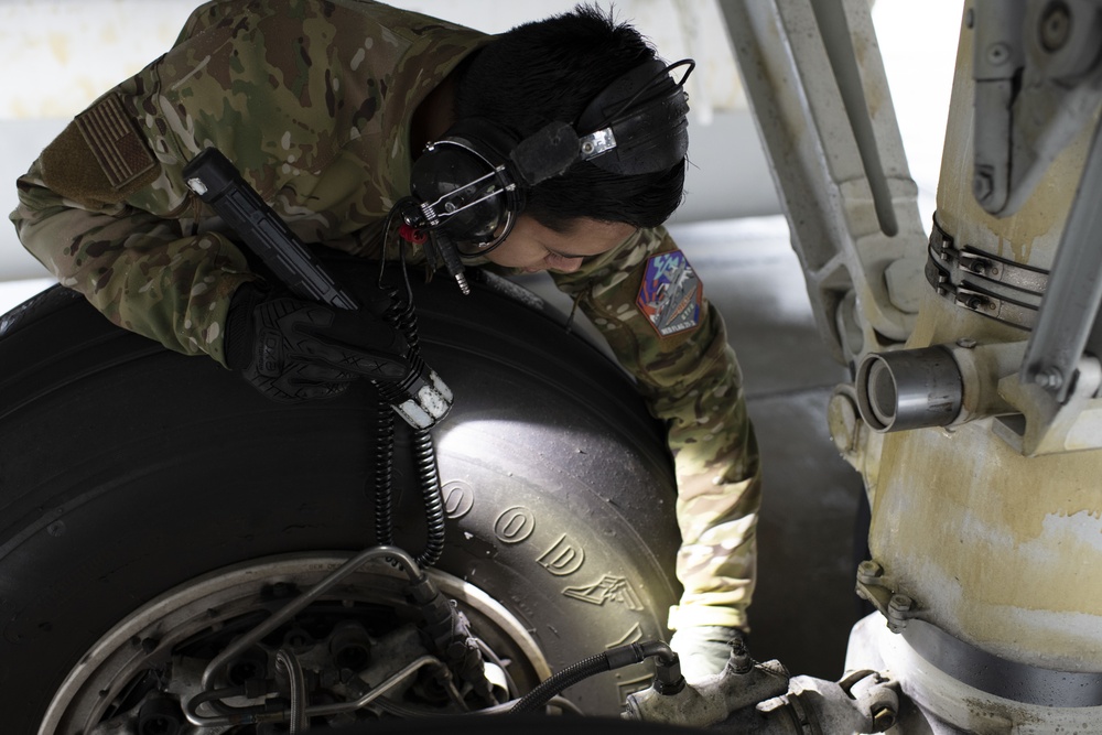 718th AMXS maintainers recover an E-3 Sentry during RED FLAG-Alaska 21-3