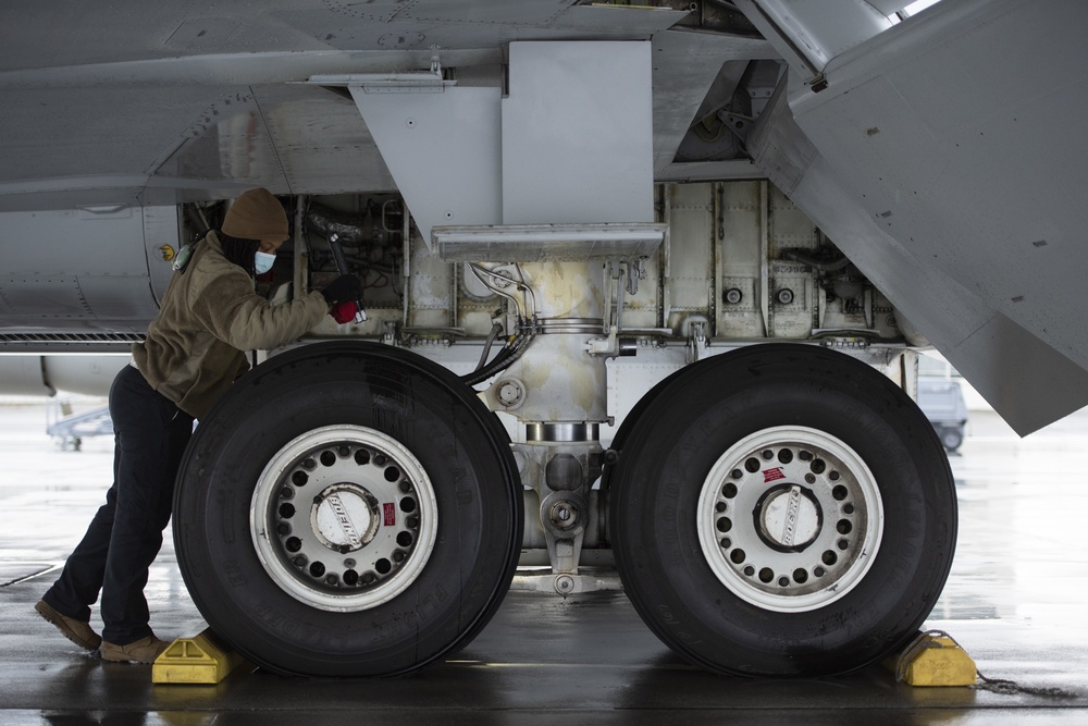 718th AMXS maintainers recover an E-3 Sentry during RED FLAG-Alaska 21-3