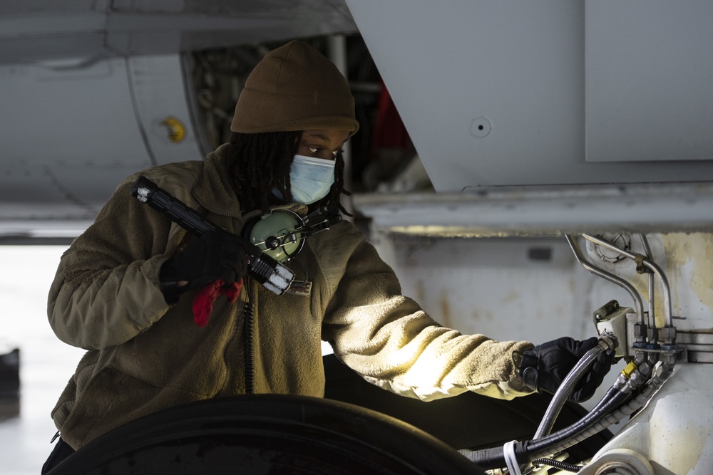 718th AMXS maintainers recover an E-3 Sentry during RED FLAG-Alaska 21-3