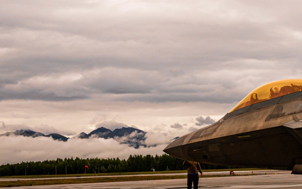 Maintainers: Keeping the F-22 in the fight