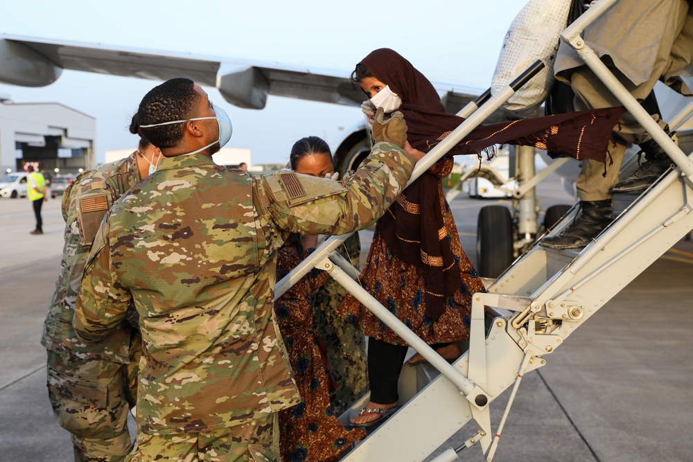 Afghanistan evacuees arrive at NAS Sigonella