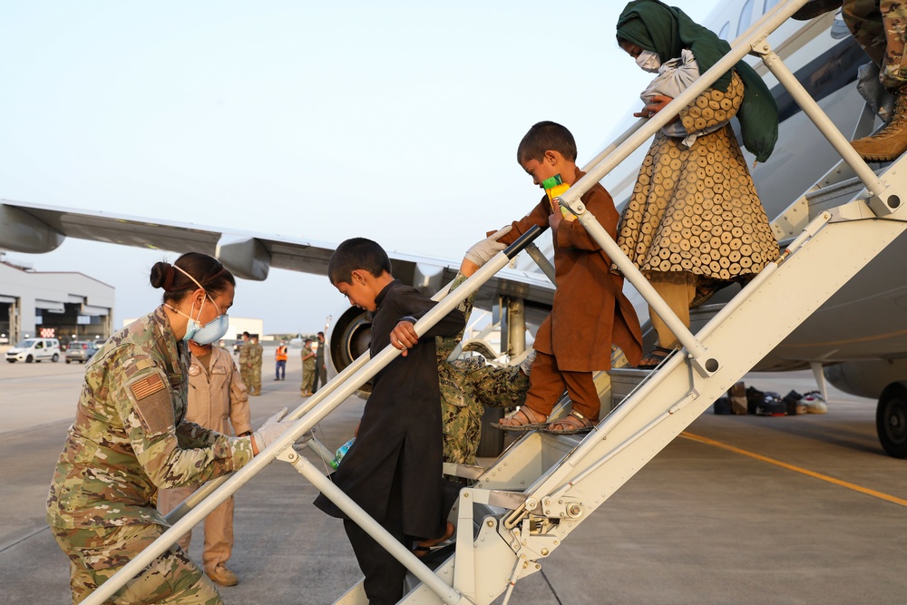 Afghanistan evacuees arrive at NAS Sigonella