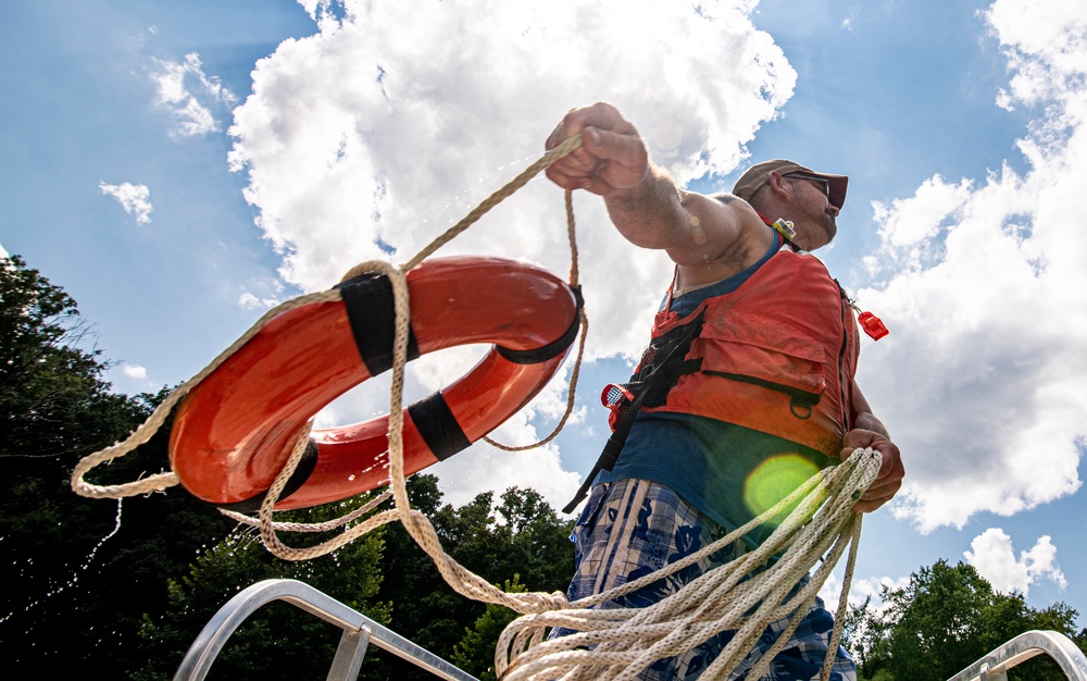 Pittsburgh District hosts motorboat training