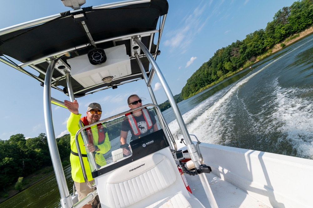Pittsburgh District hosts motorboat training