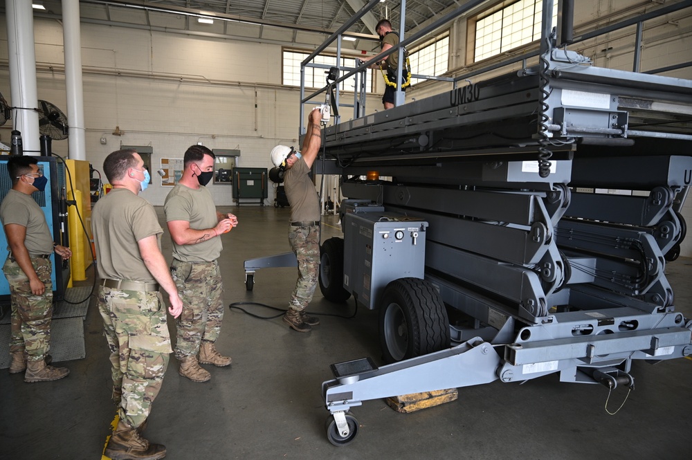 Photo of Aerospace Ground Equipment Specialists Conducting Training