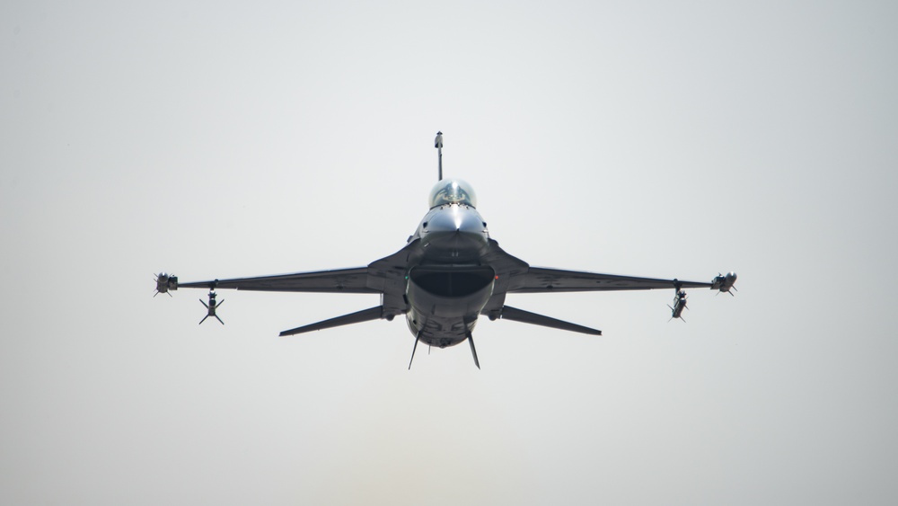 177FW F-16 Takes Off From Atlantic City Air National Guard Base
