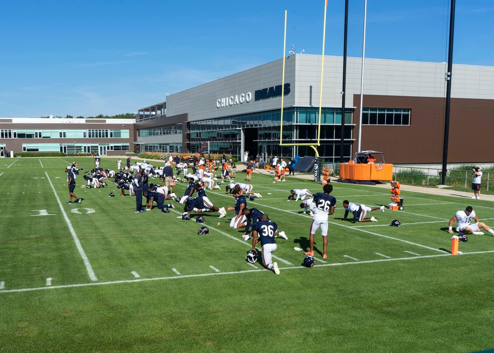 Chicago Bears Host Military Day for Service Members, Veterans