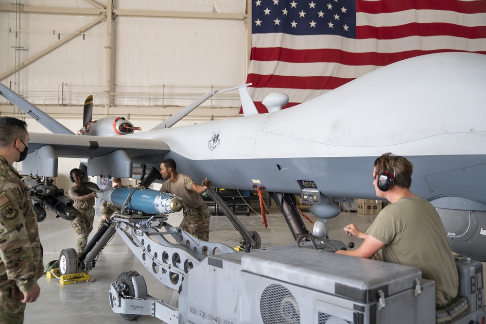 432nd Aircraft Maintenance Squadron hosts load crew of the quarter competition