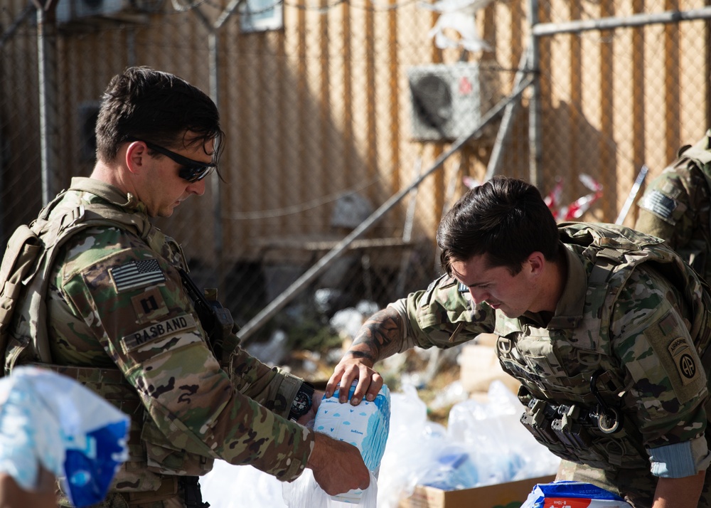 Paratroopers Prepare Care Items for Evacuating Families at Hamid Karzai International Airport