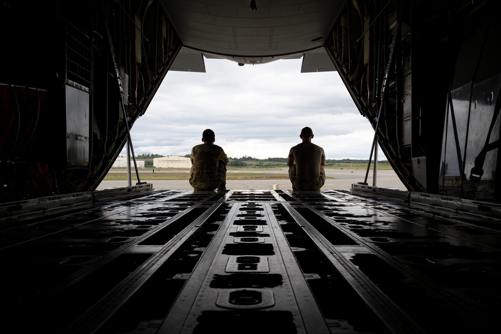 39th Airlift Squadron conducts training sortie during RED FLAG-Alaska