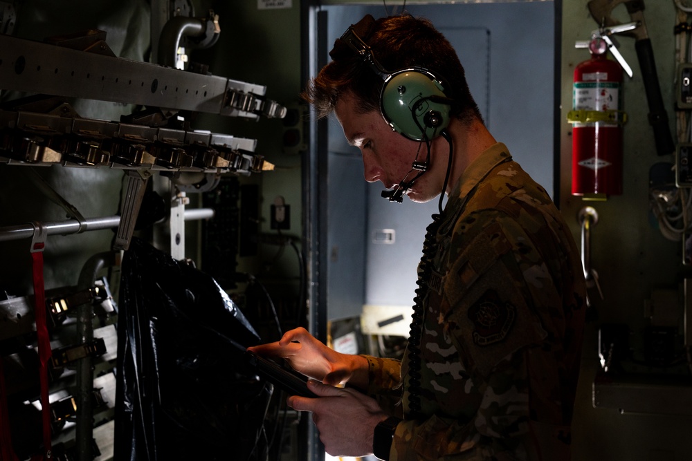 39th Airlift Squadron conducts training sortie during RED FLAG-Alaska