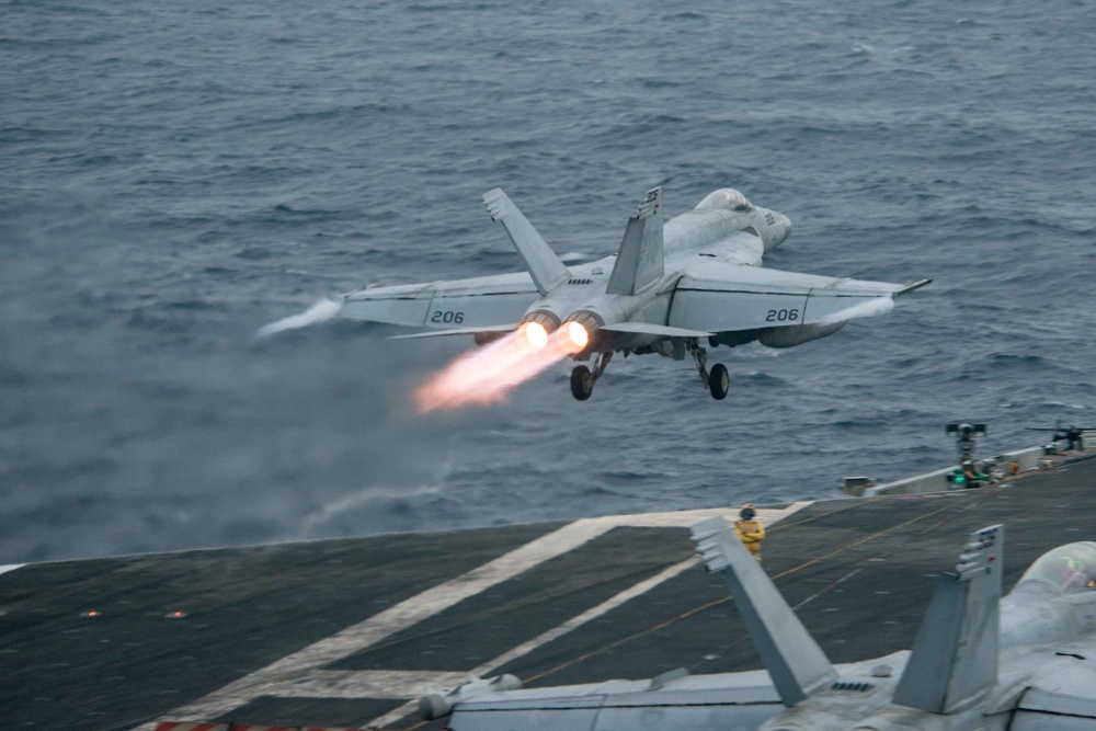 USS Ronald Reagan (CVN 76) Flight Operations