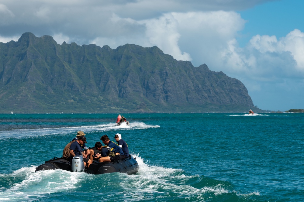 MDSU ONE DET EOD Remove Unexploded Ordnance From Kaneohe Bay