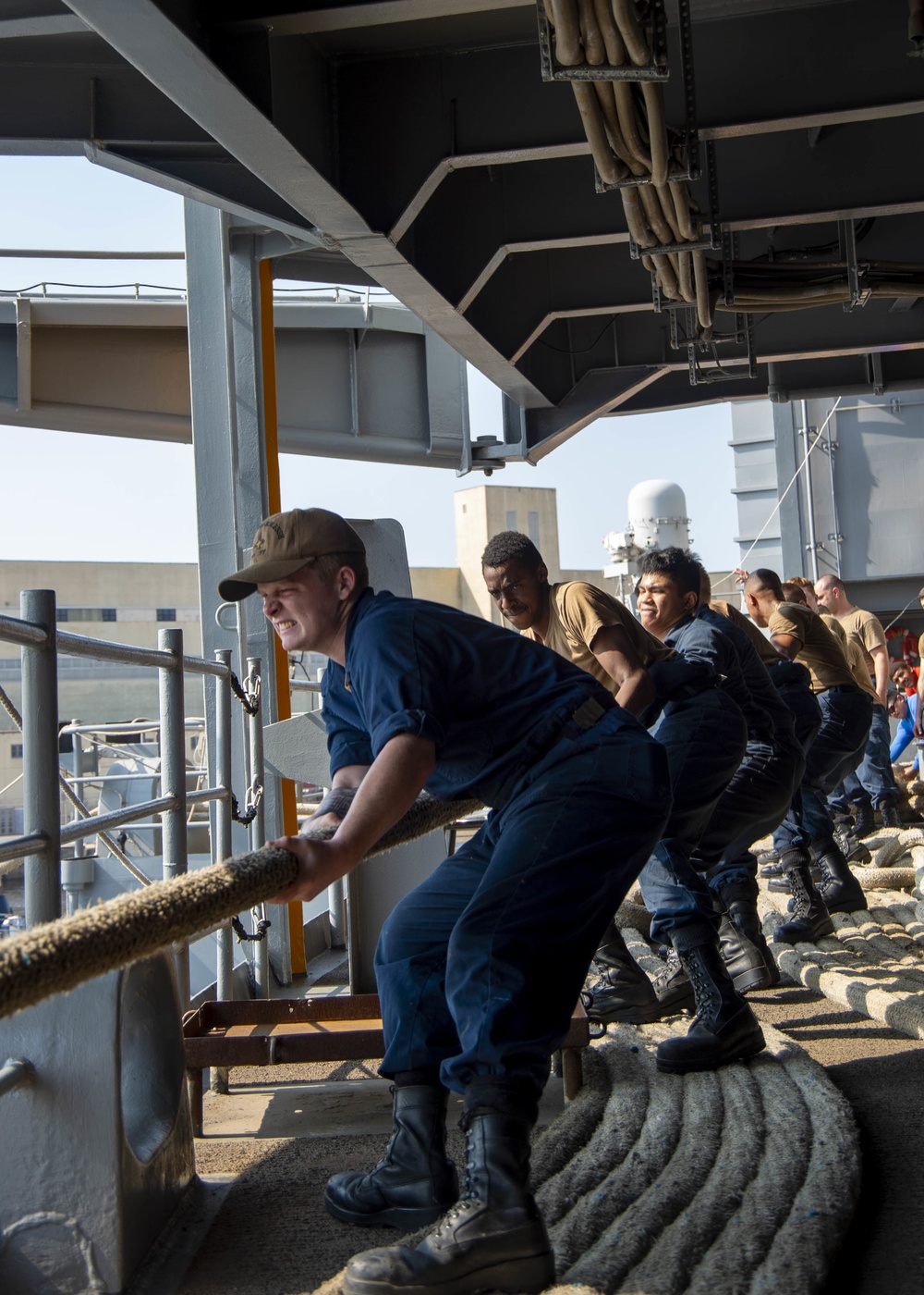 GHWB Sailors Participate in Line Handling