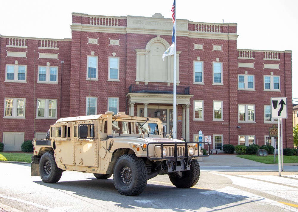 Soldiers from Fort Knox Participate in Heartland Homecoming Parade