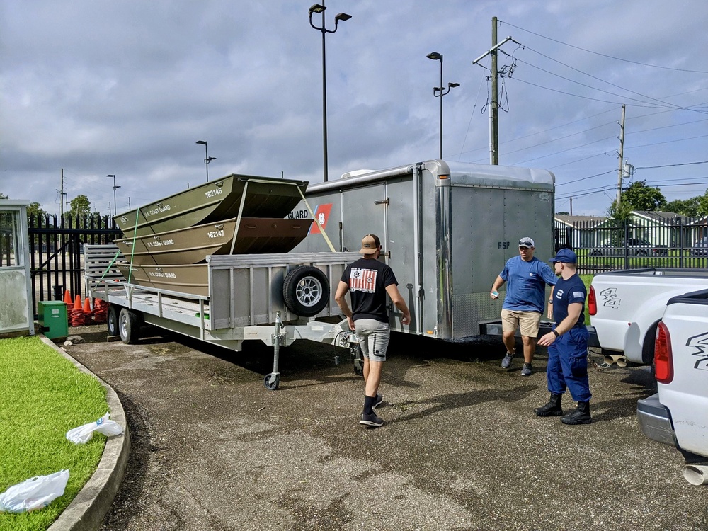 U.S. Coast Guard Sector New Orleans relocates shallow-water response boats