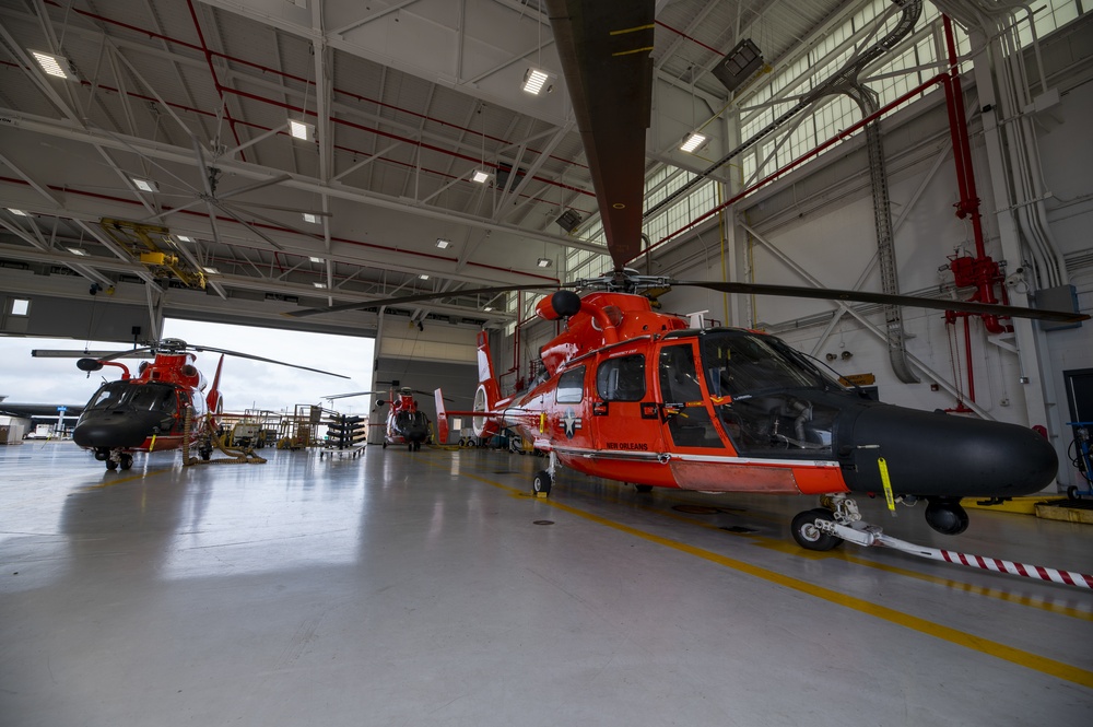 Coast Guard Air Station New Orleans prepares for Hurricane Ida