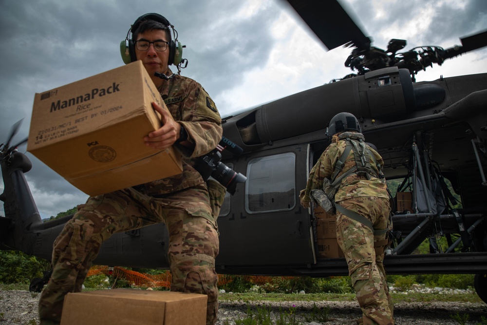 Guardsmen from the Puerto Rico Army National Guard Aviation Get the Job Done