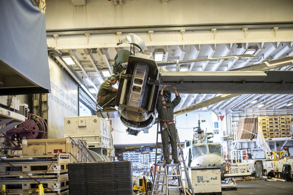 11th MEU, VMM 165 perform routine maintenance