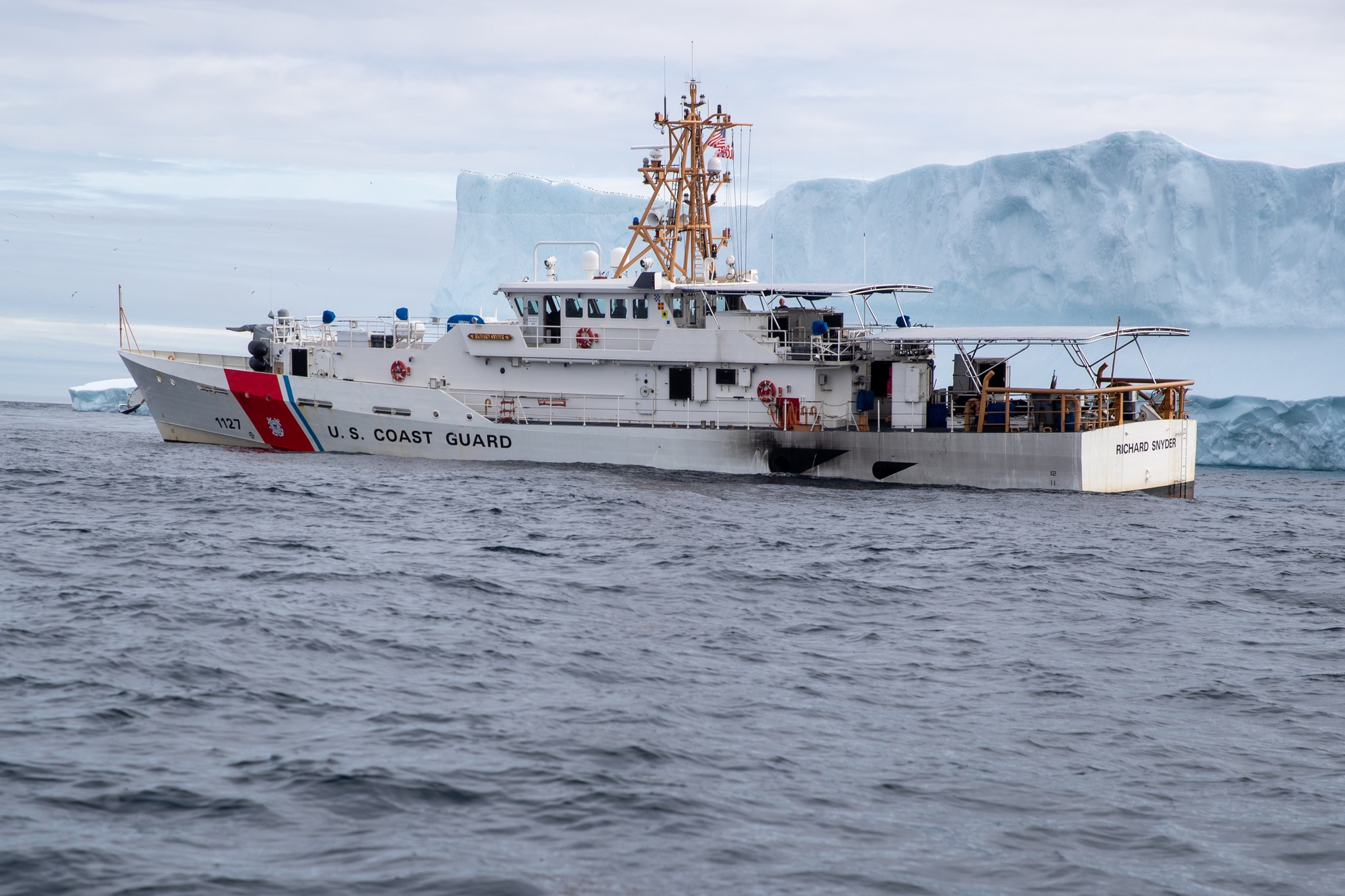 DVIDS - Images - Richard Snyder passes an Iceberg [Image 4 of 5]